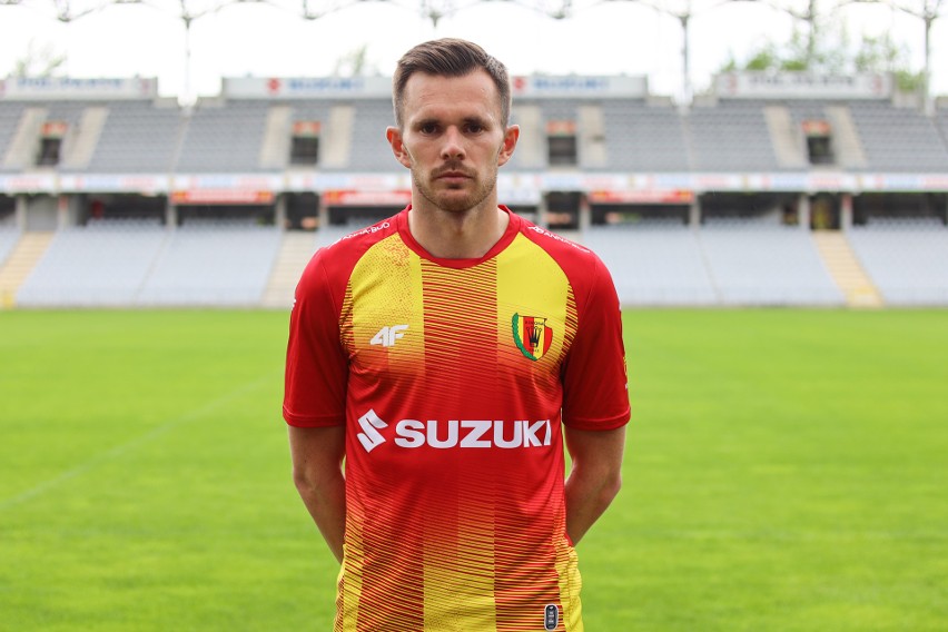 Były zawodnik Arki Gdynia Adam Deja podpisał kontrakt z Koroną Kielce. To drugi transfer beniaminka PKO Ekstraklasy