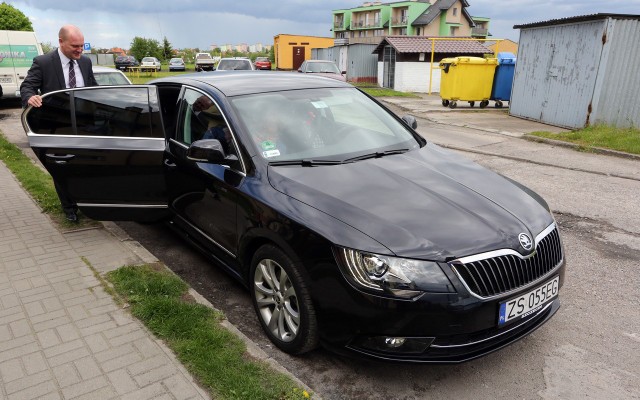 121 tys. zł kosztowało auto służbowe prezydenta Szczecina. Kierowca jest ponoć bardzo zadowolony.