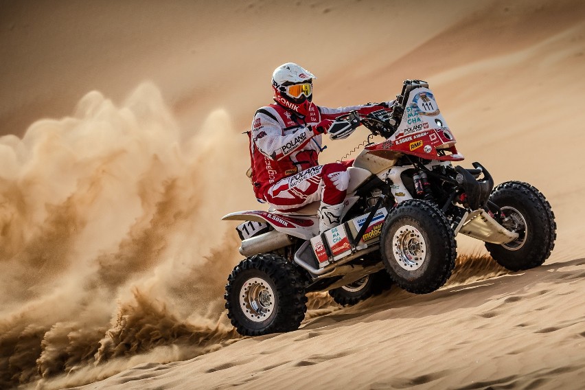 Abu Dhabi Desert Challenge. Quad Rafała Sonika bez skrzyni biegów [AKTUALIZACJA]