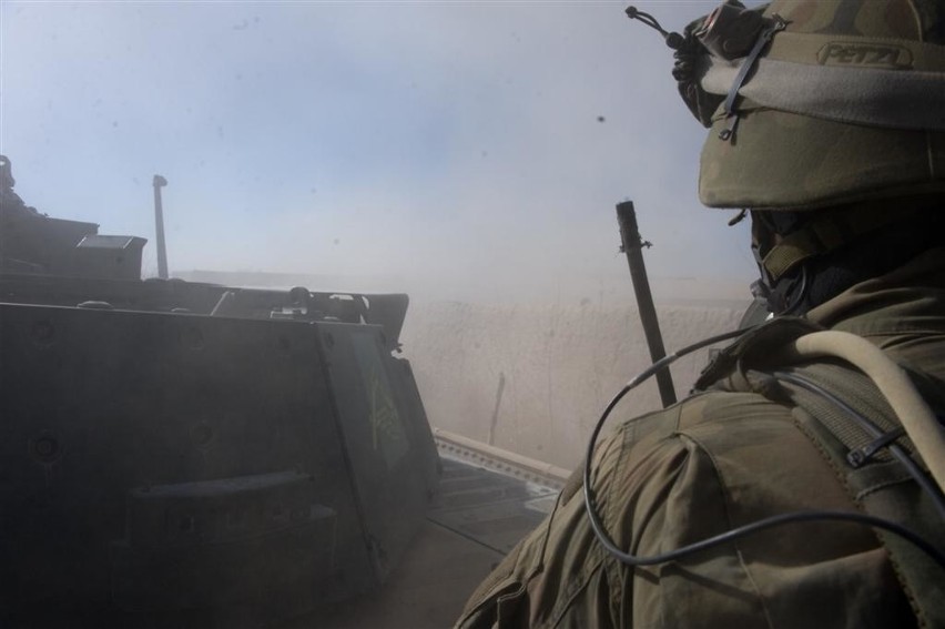 Patrol polskich zolnierzy w Afganistanie.