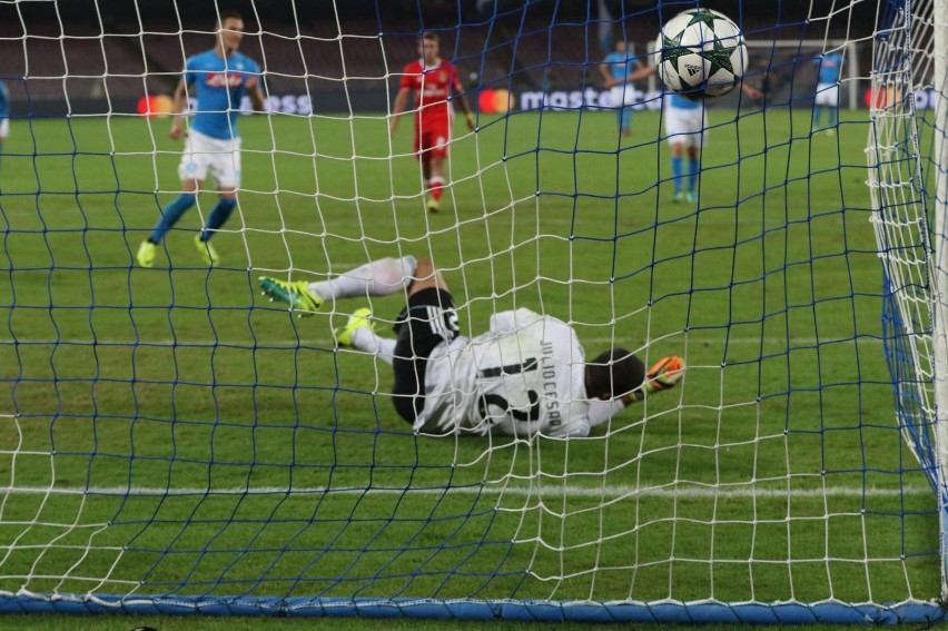 Liga Mistrzów. Napoli rozbiło Benfikę. Arkadiusz Milik...