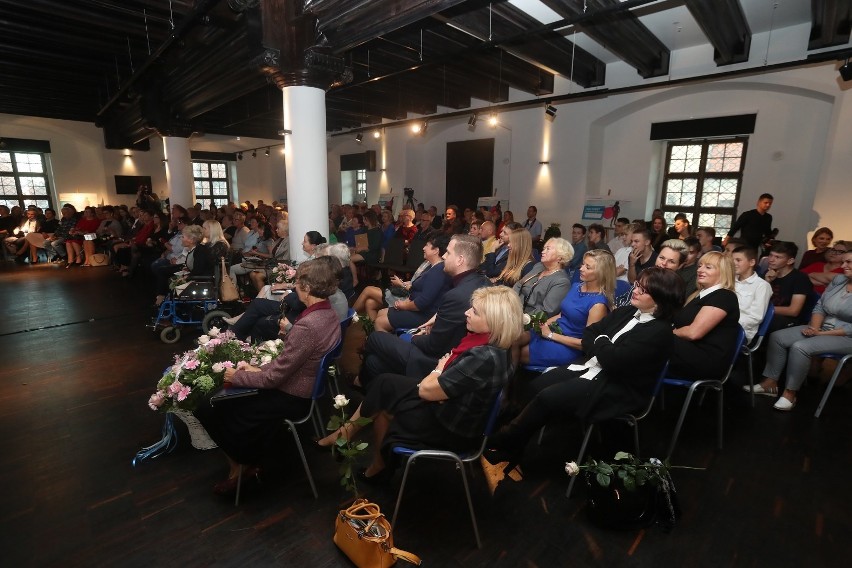 Wielka gala Kobieta Roku za nami. Danuta Szyksznian-Ossowska podwójną laureatką. Gratulujemy! [ZDJĘCIA, WIDEO]