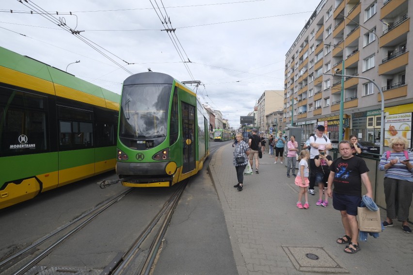 Wykolejenie tramwaju na skrzyżowaniu Głogowska-Hetmańska w...