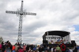 Pod krzyżem w Krzeczowie odbyła się Majówka Dzieci 