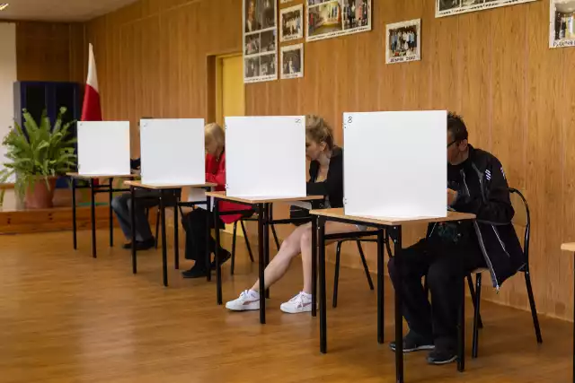 Miejska Komisja Wyborcza w Chorzowie podaje, że jak dotąd nie odnotowała żadnych zakłóceń i nieprawidłowości