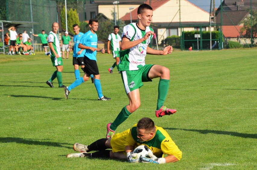 5.liga piłkarska. Sensacja. Żarki pokonały jednego z faworytów – Victorię Jaworzno [ZDJĘCIA]