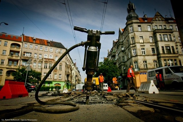 Rozpoczął się remont torowiska na Nowowiejskiej