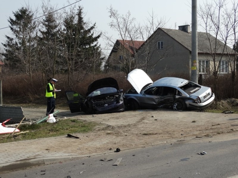 Na ul. I AWP zderzyły się dwa auta. Jak ustalili policjanci...