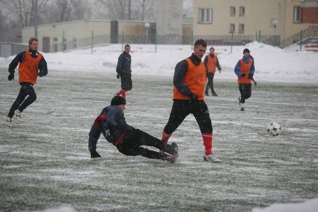 Piłkarze Odry trenują przed rumdą wiosenną