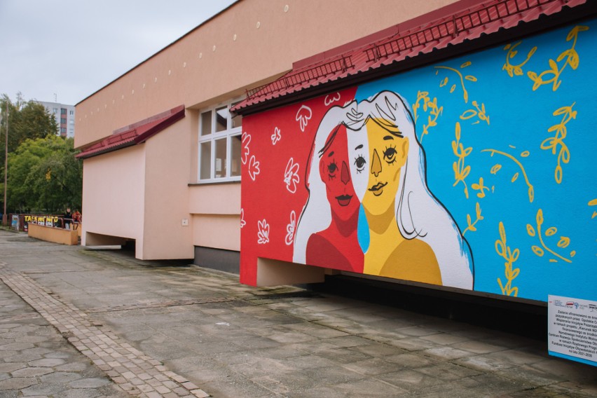 Mural wdzięczności Ukrainy dla Polski powstał na jednej ze ścian Publicznej Szkoły Podstawowej nr 5 w Opolu