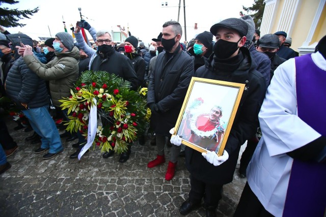 Pogrzeb Ryszarda SzurkowskiegoZobacz kolejne zdjęcia. Przesuwaj zdjęcia w prawo - naciśnij strzałkę lub przycisk NASTĘPNE