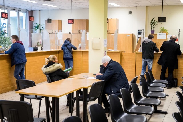 3 listopada 2020 roku Urząd Miasta Bydgoszczy pracował w trybie stacjonarnym. Wyjątek stanowiła filia Wydziału Komunikacji w Fordonie, zamknięta od 2 do 6 listopada z powodu wykrycia koronawirusa wśród pracowników.