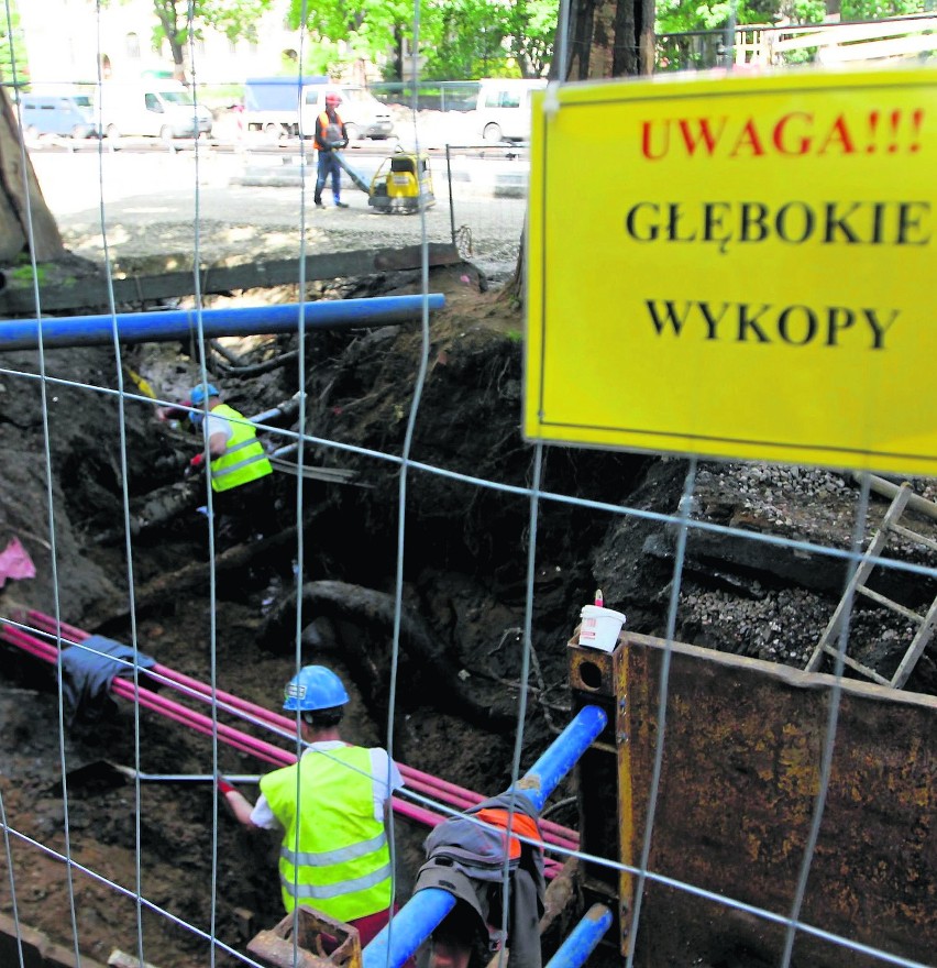Przebudowa sieci kanalizacyjnej na ul. Curie-Skłodowskiej