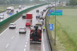 Awaria samochodu ciężarowego na autostradzie A4