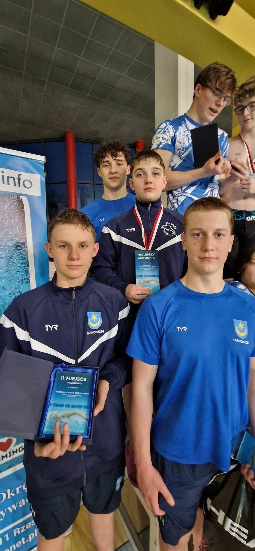 Drugie miejsce pływaków z klubu Delfin Tarnobrzeg w Memoriale Jerzego Szczerbatego - Pucharze Ziemi Podkarpackiej 2024 