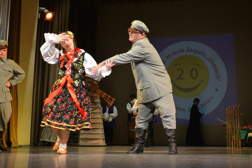 Zespół Inscenizacji Tanecznych „Uśmiech” w Kielcach świętował dwudziestolecie (ZDJĘCIA)