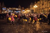 400 osób na świątecznym tańcu w Rynku (ZDJĘCIA)