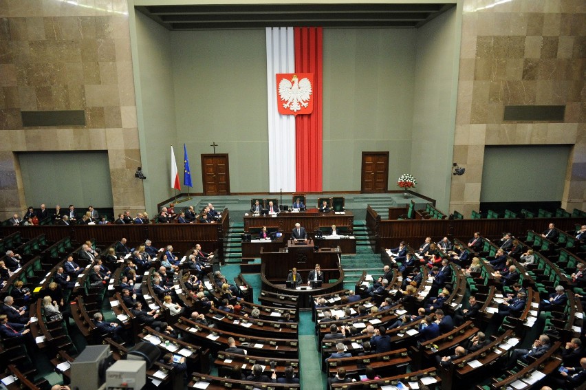 W Sejmie w piątek odbyło się pierwsze czytanie rządowego...