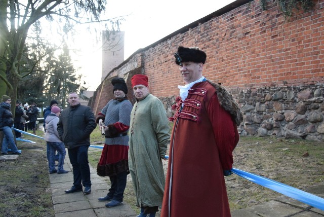 Dwa lata temu władze i mieszkańcy Byczyny zorganizowali akcję „Murem za murem”. Teraz nie ma już jednomyślności.