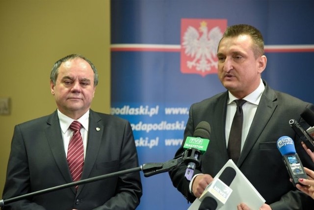 Wojewoda Andrzej Meyer (z lewej) złożył wniosek o odwołanie wicewojewody Wojciecha Dzierzgowskiego (z prawej)