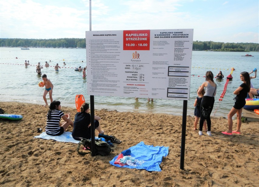 1. Plaża główna w Przyjezierzu nad Jeziorem Ostrowskim...