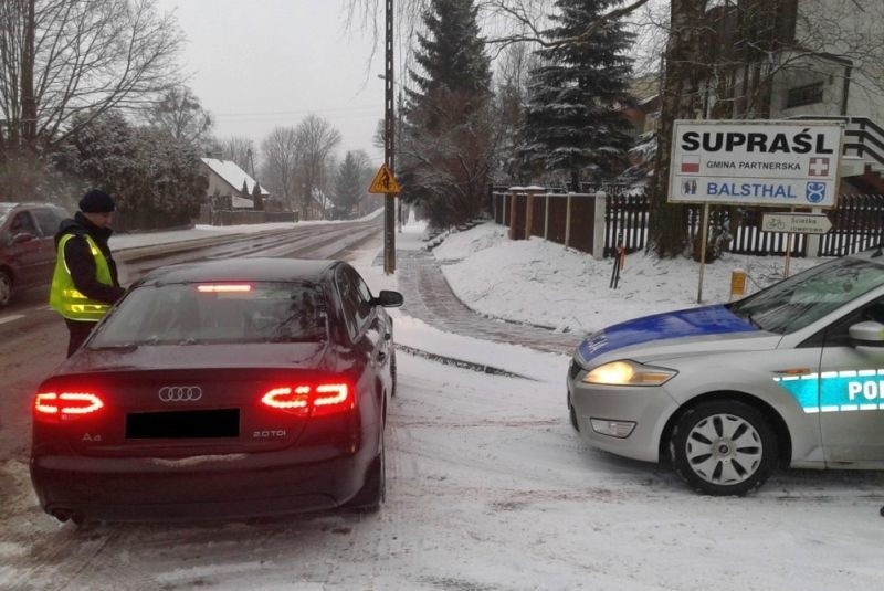 Trzeźwy poranek. Pijana kierująca od wczoraj świętuje jutrzejsze urodziny (zdjęcia)