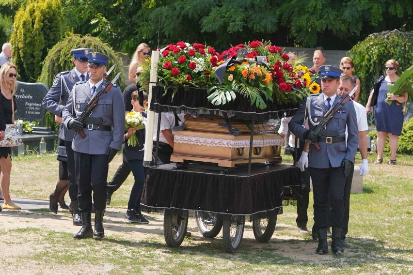 W sobotę na cmentarzu na Naramowicach w Poznaniu odbył się...