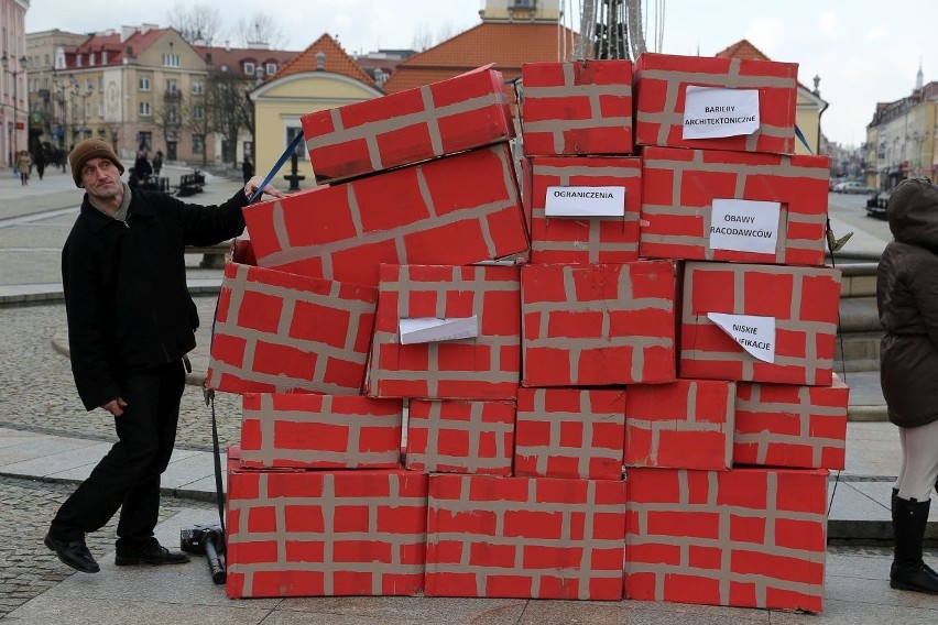 Białystok. Akcja Kruszymy mury (zdjęcia, wideo)