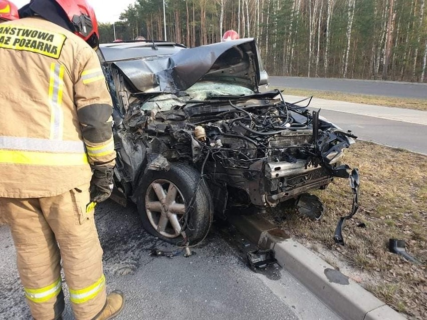 Wypadek na Grunwaldzkiej w Bydgoszczy. Osobówka uderzyła w tył auta dostawczego [zdjęcia]