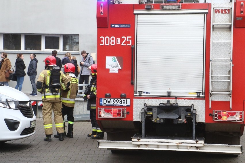 Alarm i ewakuacja w budynku Politechniki Wrocławskiej
