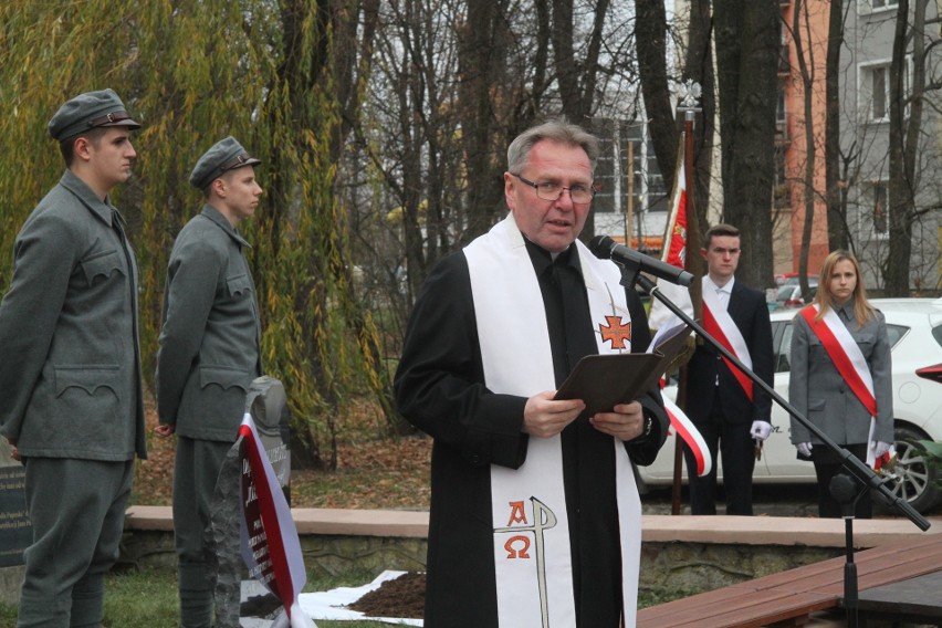 Dąb Niepodległości poświęcony przez papieża rośnie w Kielcach (WIDEO, zdjęcia)