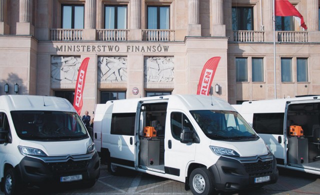 Mobilne laboratorium dla służb celno-skarbowych.