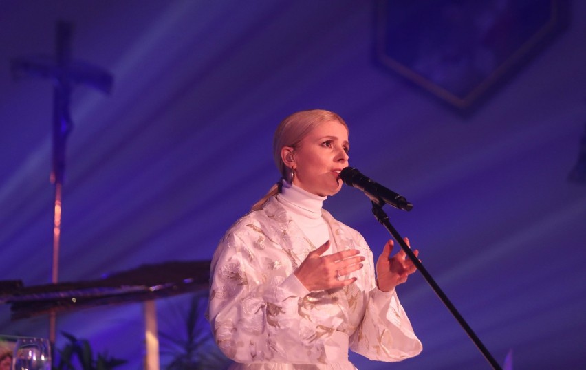 Halina Mlynkowa śpiewała kolędy dla rodzin z Syrii