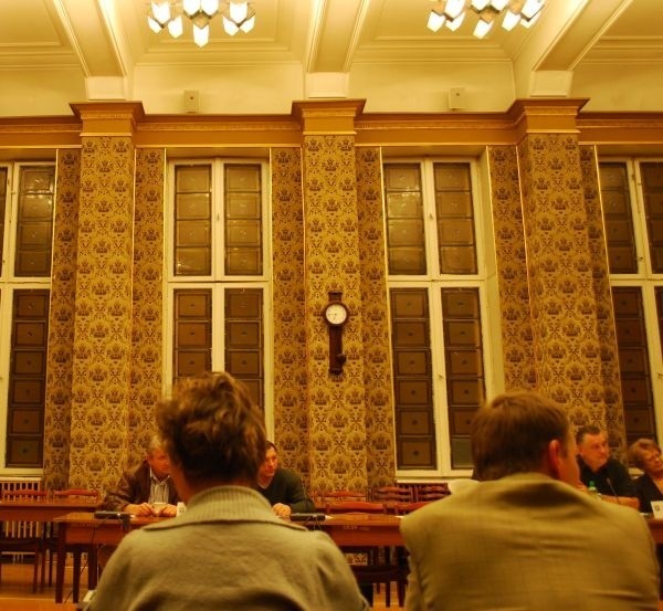 Inauguracyjne spotkania rad odbędą się w ratuszowej sali im. Karola Musioła.