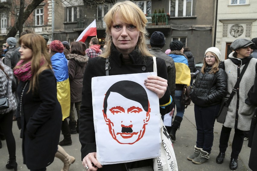 Demonstracja przeciwko interwencji Rosji na Ukrainie.