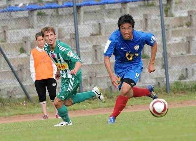 Piłkarze Gwardii Koszalin ulegli na swoim boisku Kaszubii Kościerzyna 1:2.