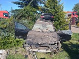Samochód wypadł z drogi po pościgu na DK 63 w Gołaszynie. Trasa zablokowana