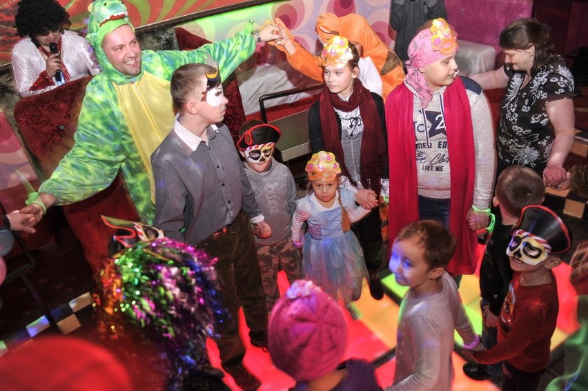 Wrocław: Zabawa karnawałowa dzieci chorych na raka
