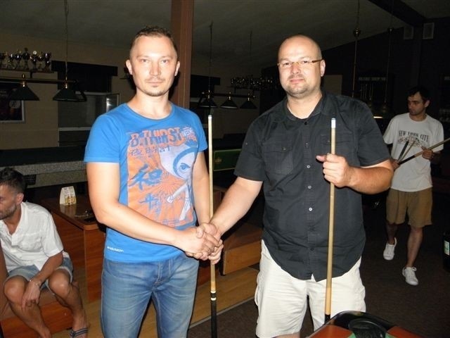 Waldemar Witowski (z lewej) straszył grą zorientowaną na kombi, ale Jacek Pańczak okazał się jednak lepszy w finale.