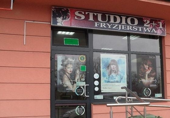 Studio Fryzjerstwa 2+1 w poniedziałek o godzinie 10.30 było liderem rankingu powiatowego wśród salonów fryzjerskich.
