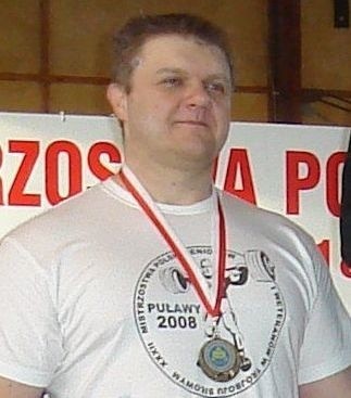 Skarżyszczanin Rafał Lipka znalazł się w kadrze narodowej trójboistów siłowych.