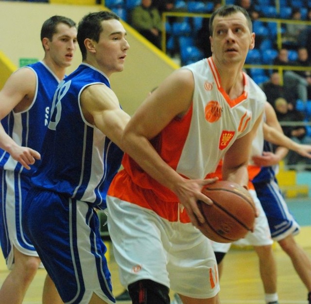 Grzegorz Kij zdobył w meczu ze Staco 13 punktów i zanotował 8 zbiórek.
