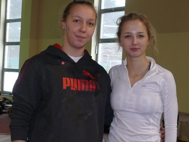 Karolina Kołeczek (z prawej) uczestniczy w zgrupowaniu kadry narodowej w Spale. Obok inna znana świętokrzyska lekkoatletka Katarzyna Furmanek. 