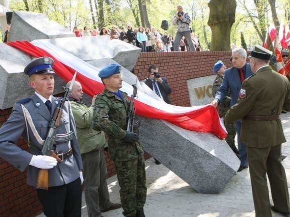 Krzyż wołyński na cmentarzu komunalnym w Słupsku.