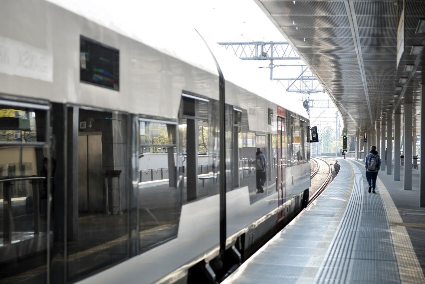 Trasą Pomorskiej Kolei Metropolitalnej ruszają pociągi do...