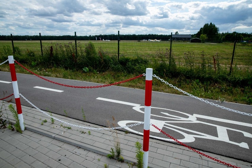 Tak wyglądają nowe drogi w pobliżu lotniska.