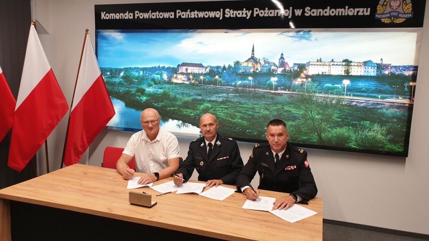 Trzy jednostki Ochotniczej Straży Pożarnej z powiatu sandomierskiego starają  się o włączenie do krajowego systemu. Wiemy, które jednostki