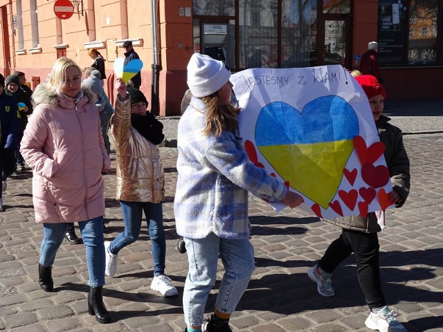 Od jutra (16.03.2022) w Urzędzie Miasta Chełmna rozpocznie prace punkt dla uchodźców - nadawaniem im numerów PESEL zajmować będą się pracownicy Wydziału Spraw Obywatelskich