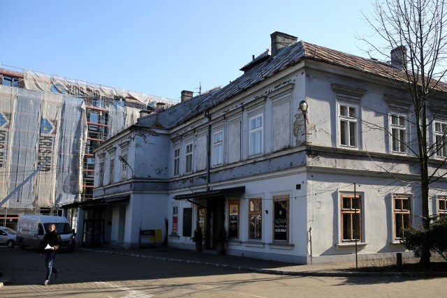 Dolnych Młynów 10 to jeden z najpopularniejszych adresów Krakowa