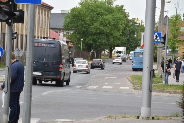 Do przebudowy jest kilkusetmetrowy odcinek ulicy Szkotnik, w tym dwa skrzyżowania i zatoki autobusowe. Od strony zachodniej (teren byłych koszar wojskowych) powstanie chodnik i ścieżka rowerowa